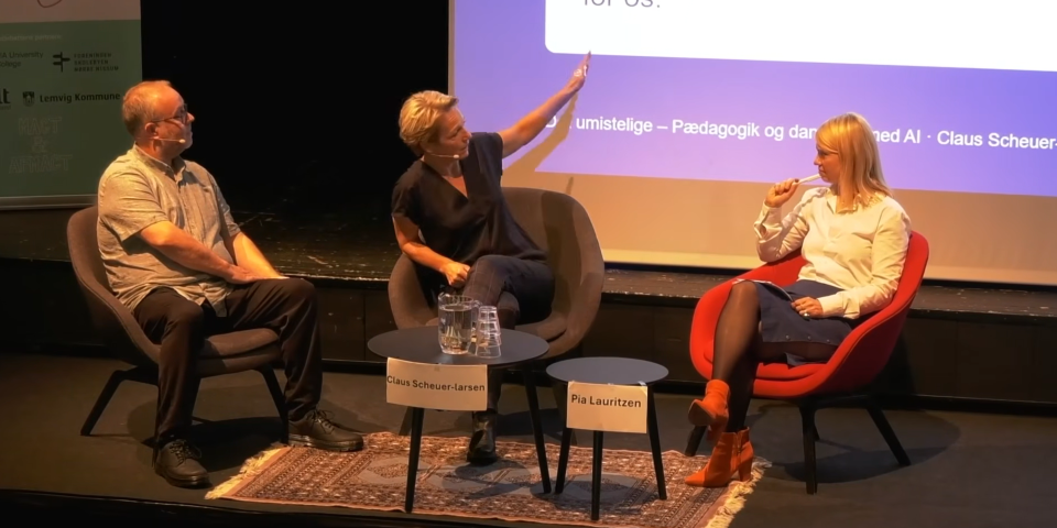 Pia Lauritzen og Claus Scheuer-Larsen på scenen til Uddannelsesdebatten 2026